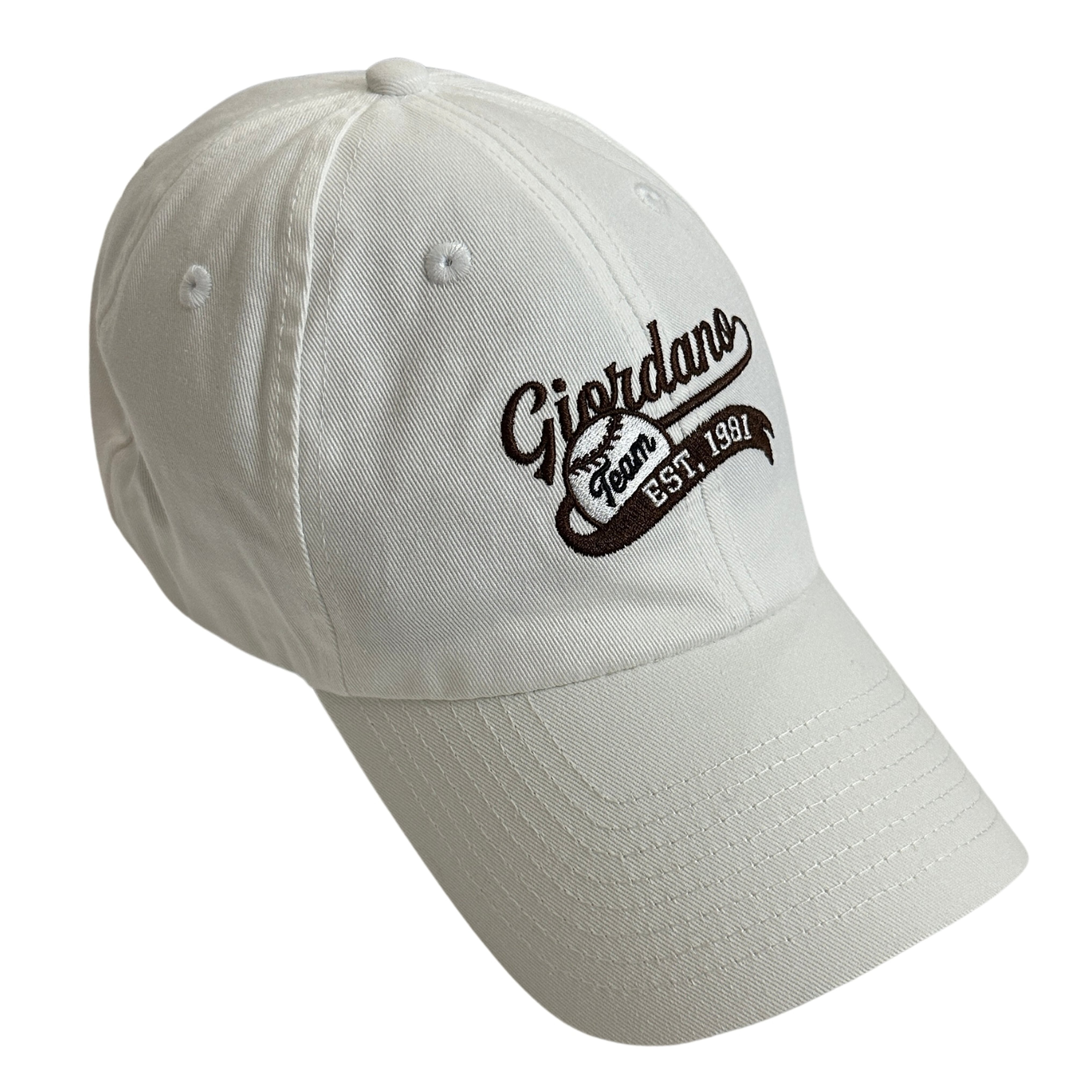 قبعة مطرزة من القطن