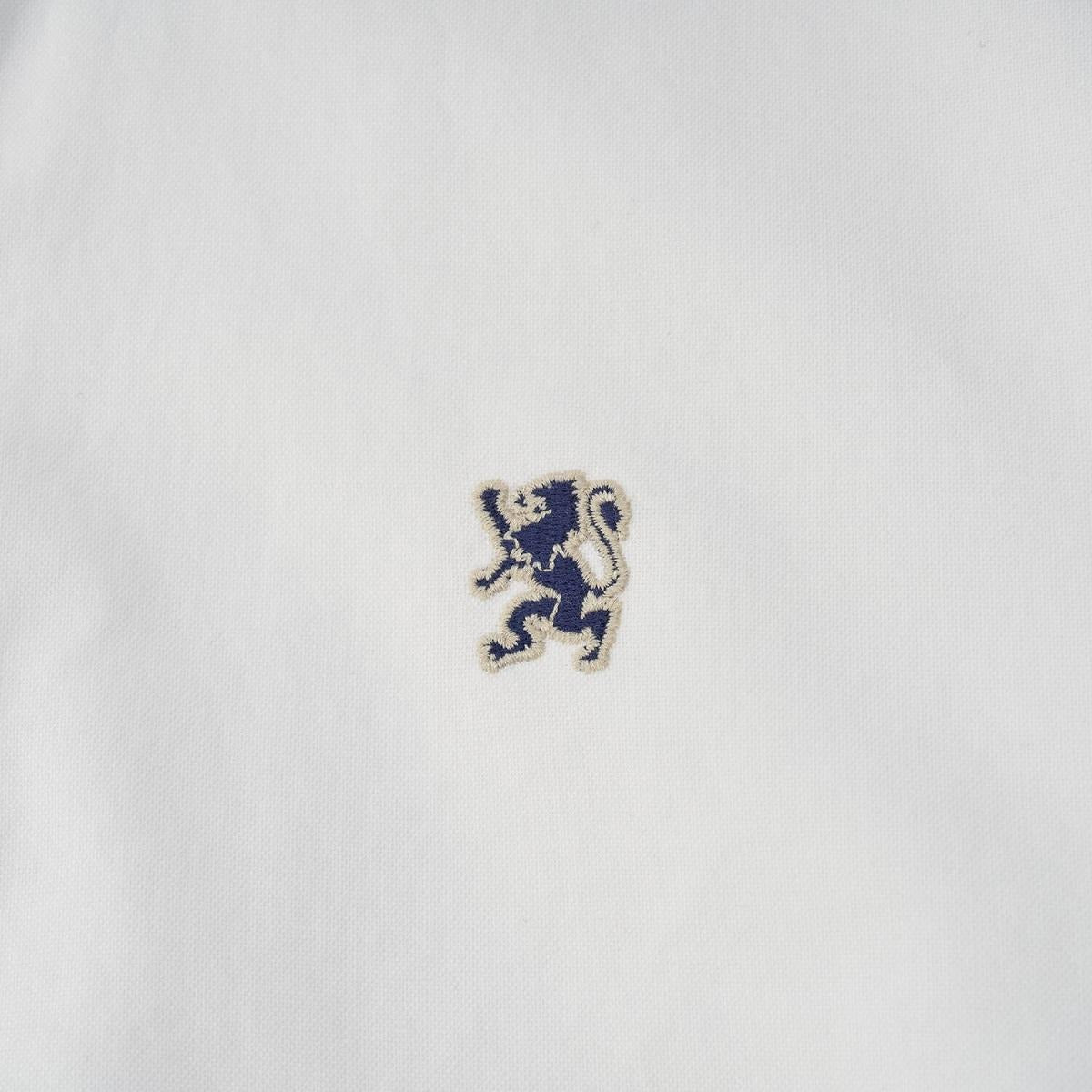 قميص أكسفورد رجالي بنقشة الأسد