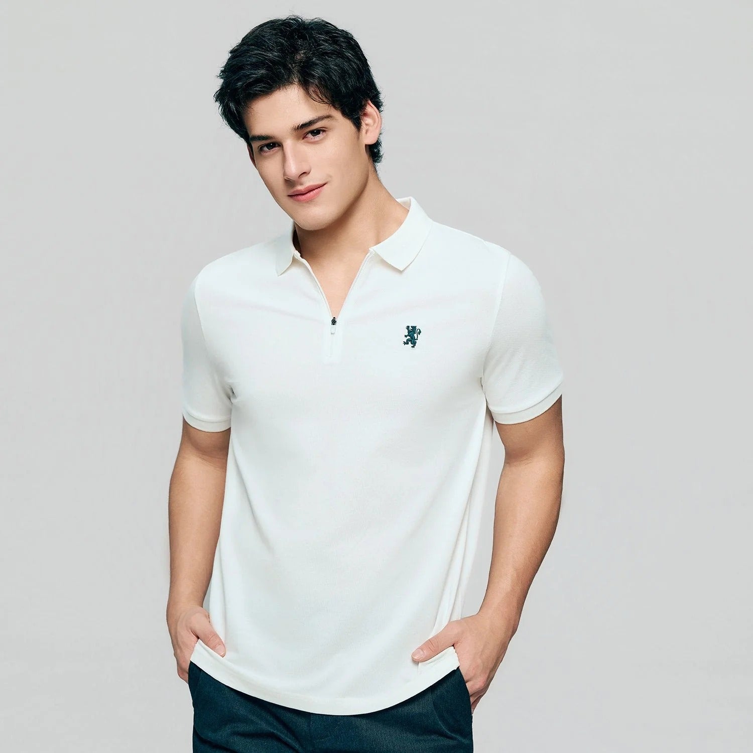 Men's Slim Fit Small Lion Zipper Polo