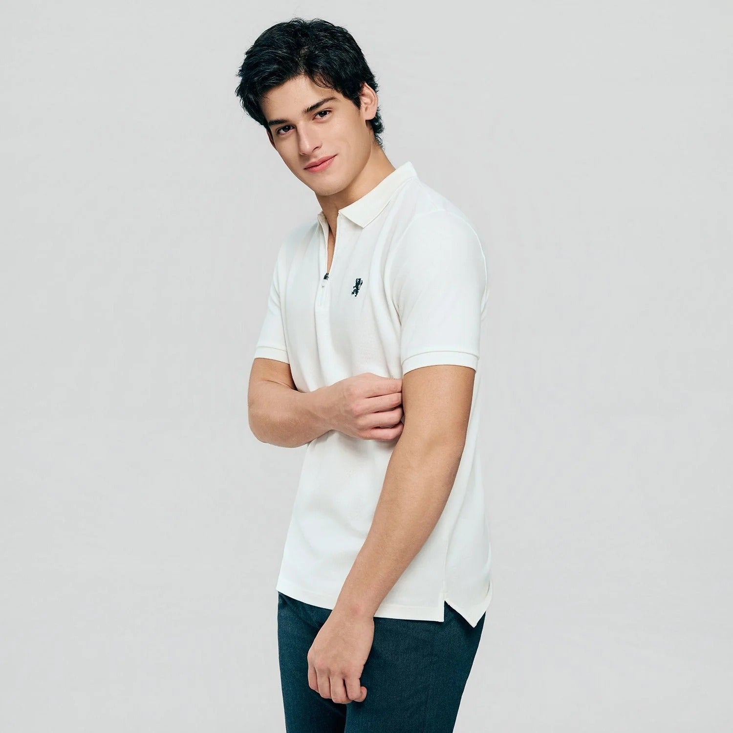 Men's Slim Fit Small Lion Zipper Polo