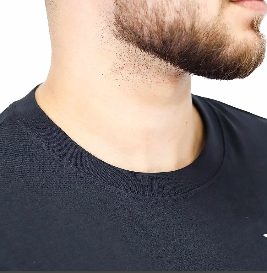 تيشيرت قطني مطبوع بأكمام قصيرة ورقبة دائرية وياقة دائرية