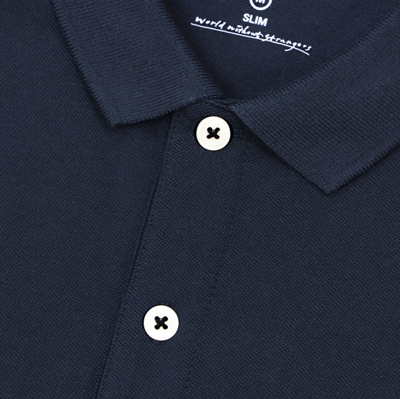 قميص بولو قطني/ليكرا بيكيه بياقة محبوكة وأكمام قصيرة وقصة ضيقة بلون موحد