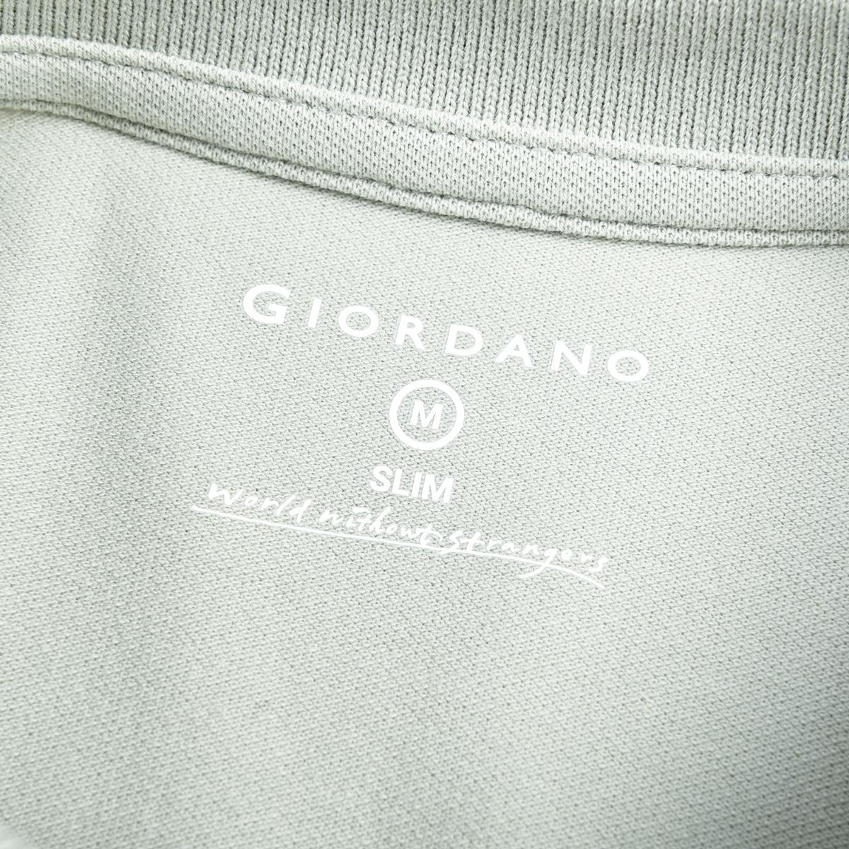 قميص بولو قصير الأكمام بتطريز جريء، مصنوع من القطن/ليكرا بيكيه، بياقة محبوكة