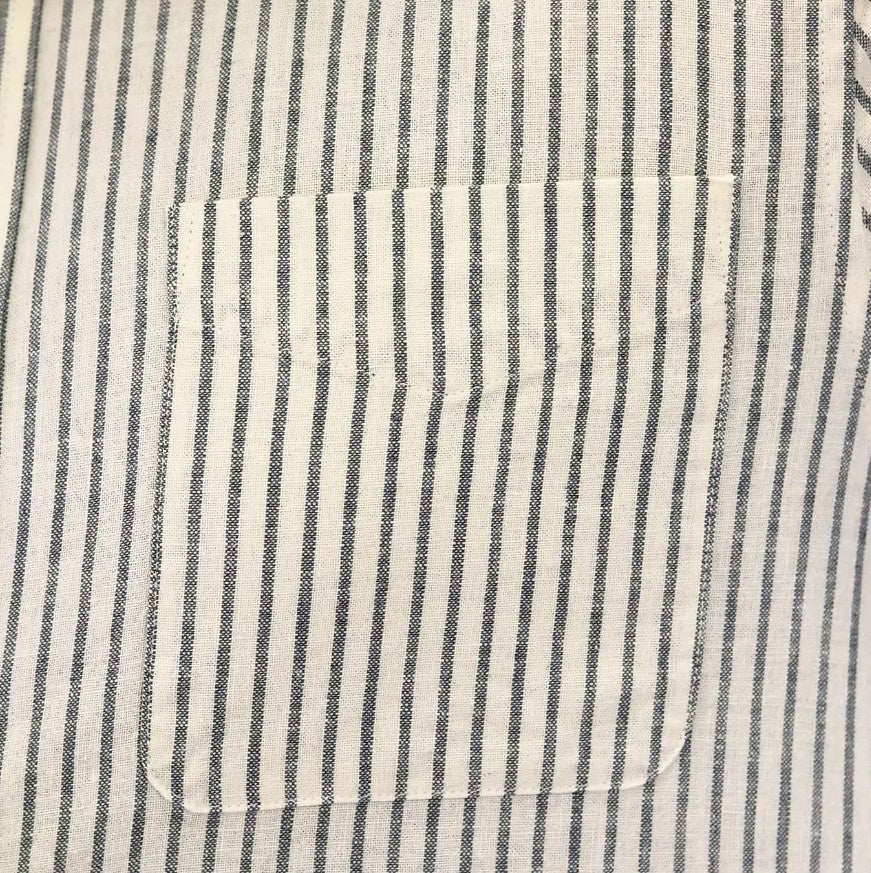 قميص طويل الأكمام بقصة ضيقة من الكتان/القطن والبوبلين والفانيلا (كتان)