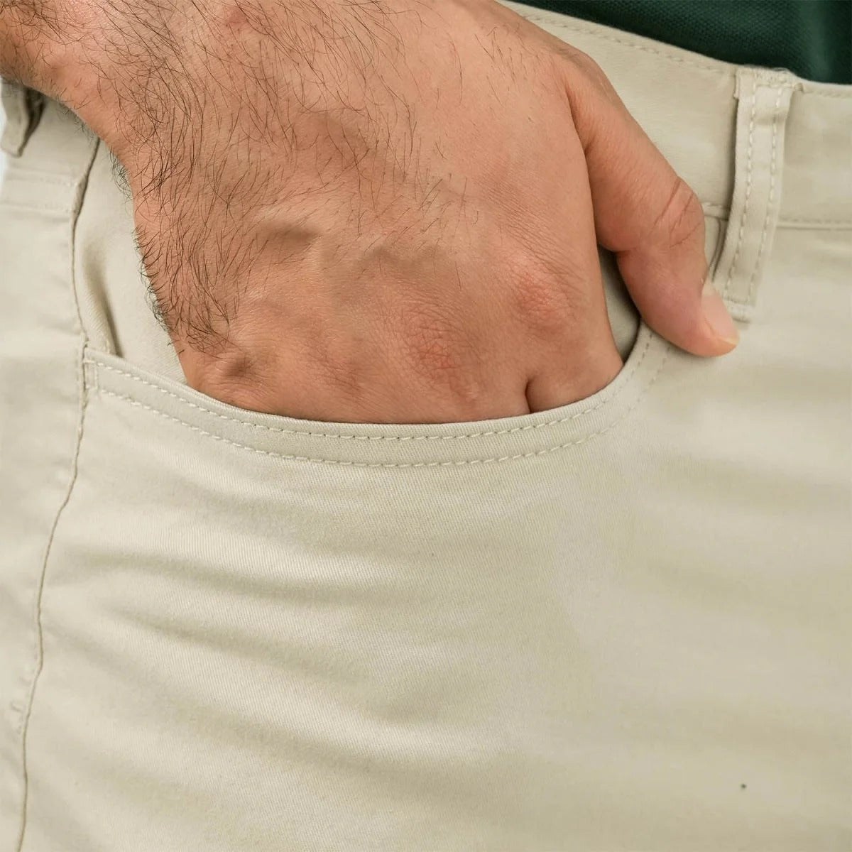 بنطال كاكي قطني/سباندكس بخصر عادي وقصة ضيقة (حزام خصر مطاطي 180)