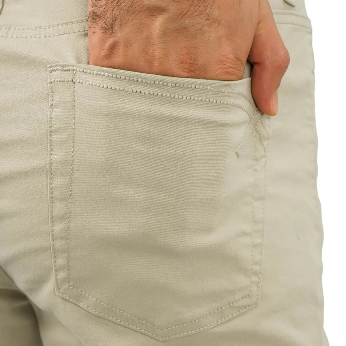 بنطال كاكي قطني/سباندكس بخصر عادي وقصة ضيقة (حزام خصر مطاطي 180)