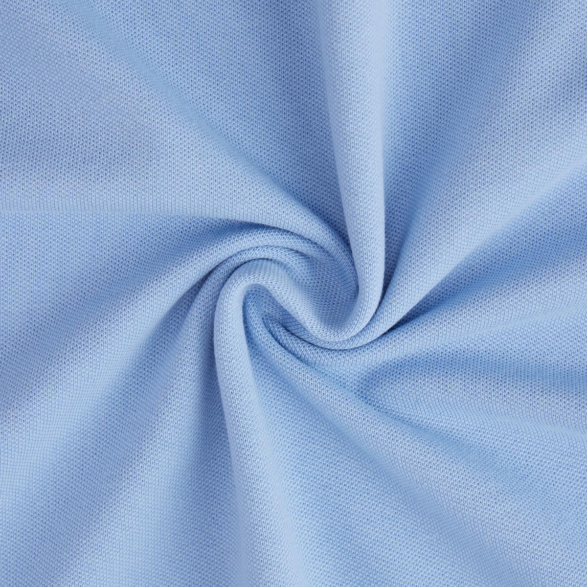 قميص بولو قصير الأكمام بتطريز جريء، مصنوع من القطن/ليكرا بيكيه، بياقة محبوكة