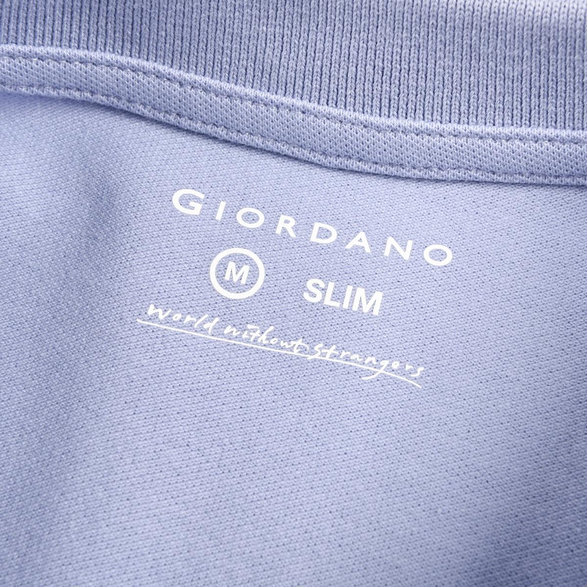 قميص بولو قصير الأكمام بتطريز جريء، مصنوع من القطن/ليكرا بيكيه، بياقة محبوكة