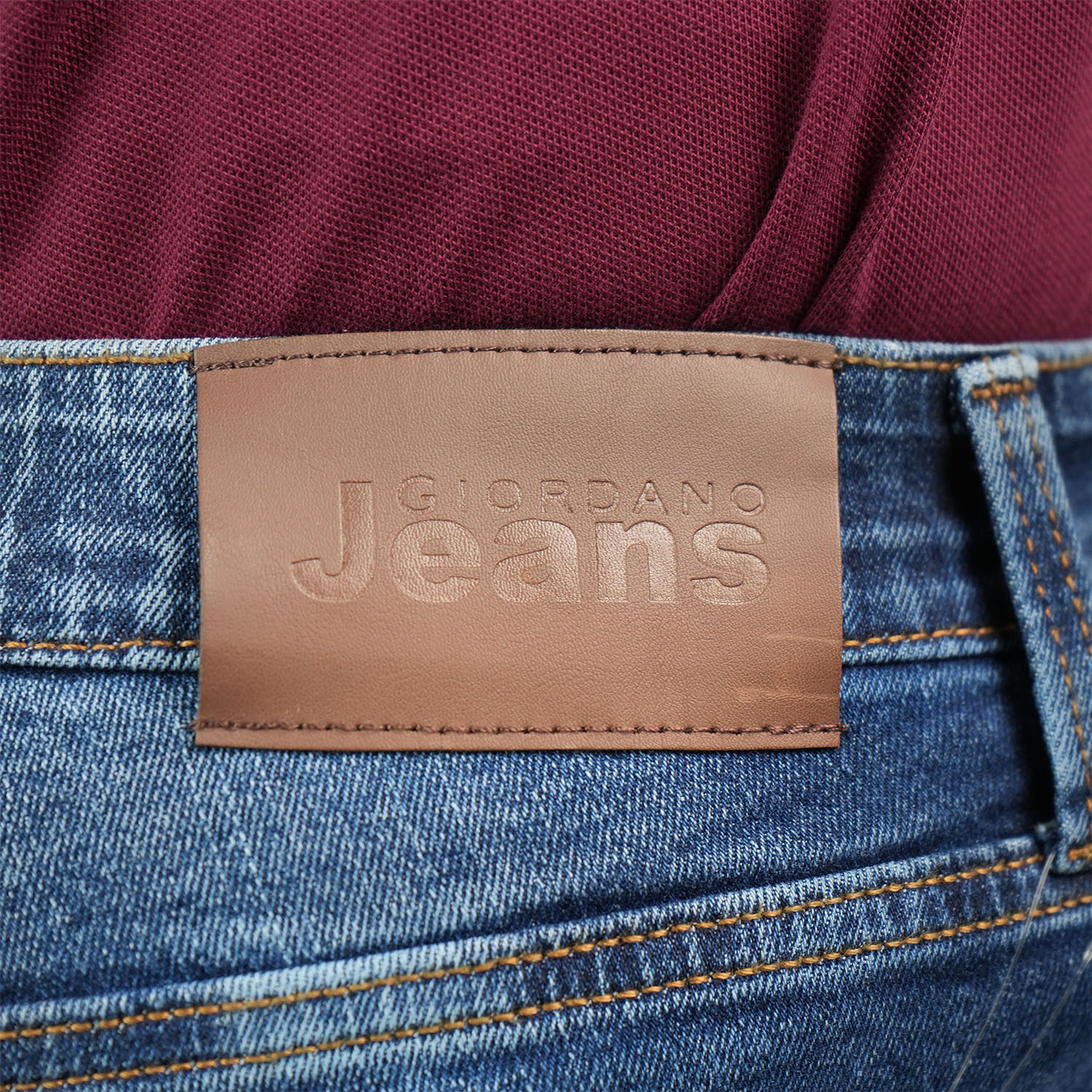 بنطلون جينز ضيق بقصة مدببة من القطن/السباندكس