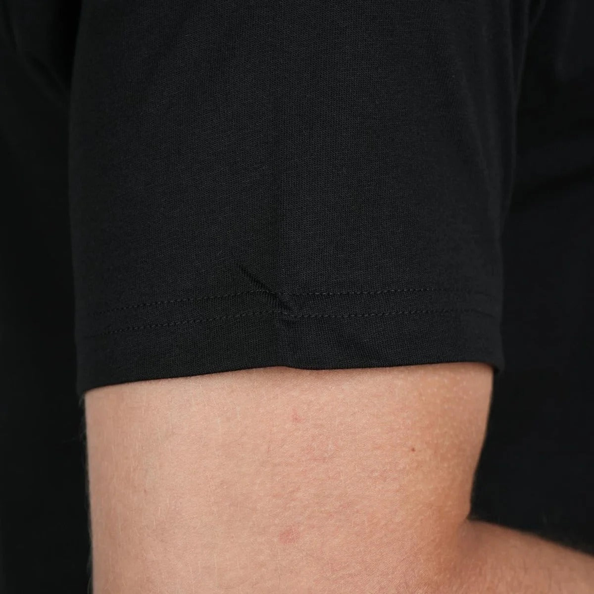 تيشيرت قطني مطبوع بأكمام قصيرة ورقبة دائرية (تيشيرت مميز)