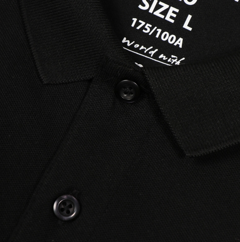 قميص بولو قطني/ليكرا بيكيه بياقة محبوكة وأكمام قصيرة وقصة ضيقة بلون موحد