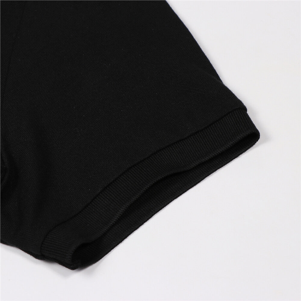 قميص بولو قطني/ليكرا بيكيه بياقة محبوكة وأكمام قصيرة وقصة ضيقة بلون موحد