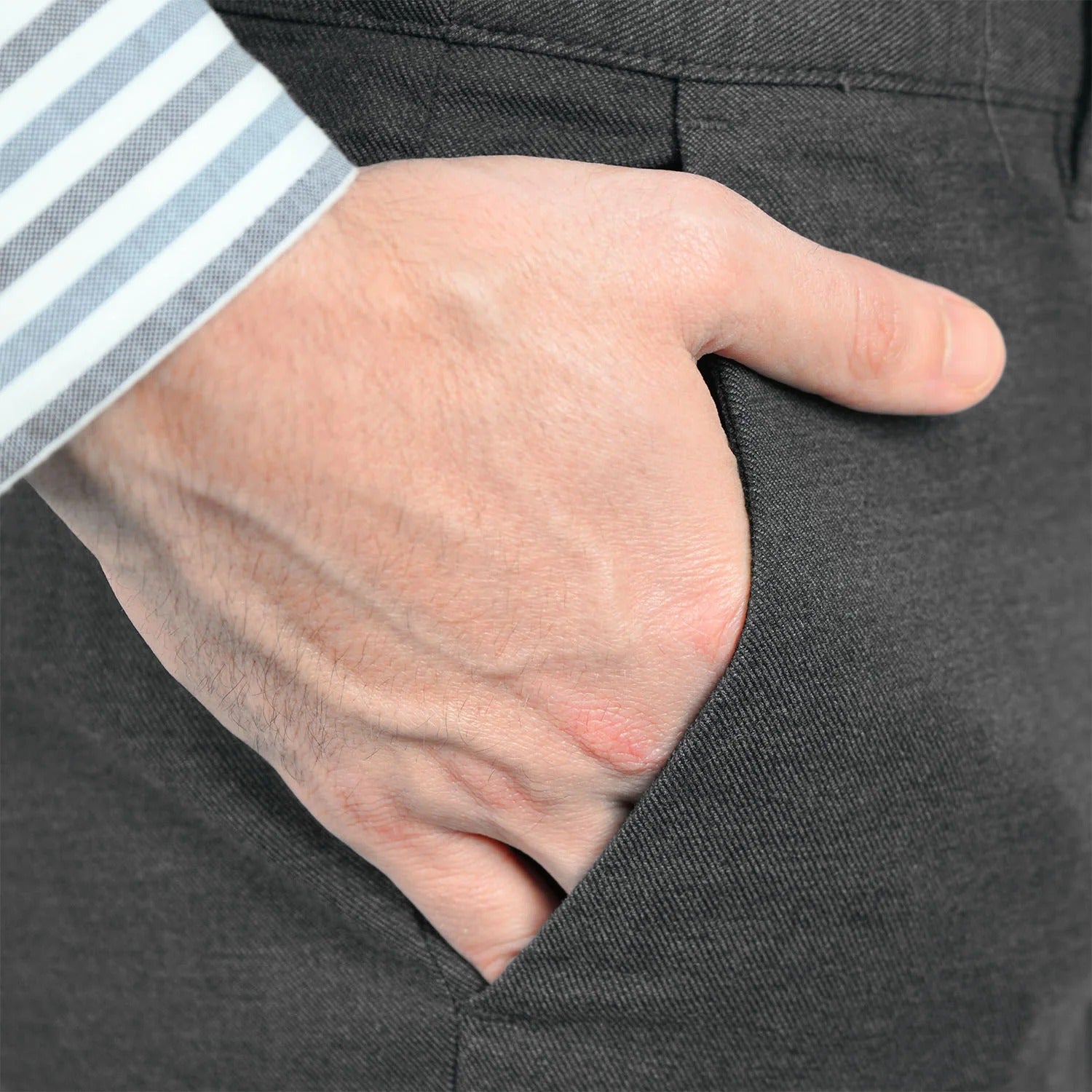 بنطال كاكي متوسط ​​الارتفاع بقصة عادية من قماش قطني/سباندكس تويل