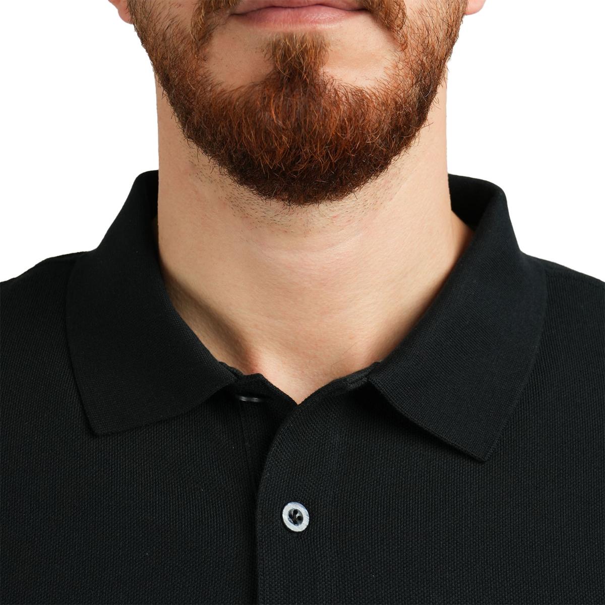 قميص بولو قطني بيكيه بياقة محبوكة مسطحة وأكمام قصيرة مطرزة بلون موحد (قميص بولو رياضي)