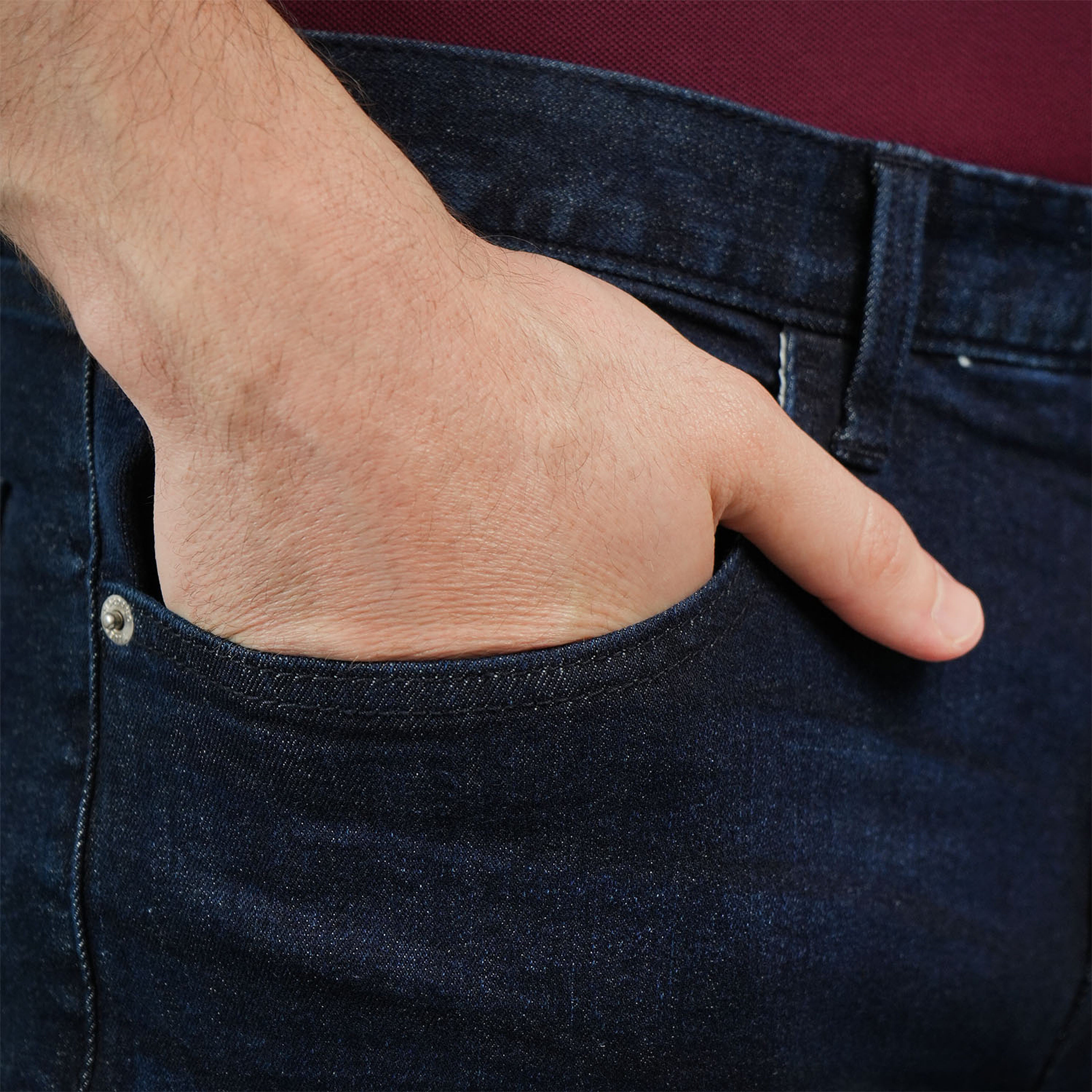 بنطلون جينز ضيق من القطن والإيلاستين