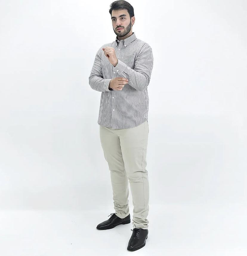 بنطال كاكي قطني/سباندكس بخصر عادي وقصة ضيقة (حزام خصر مطاطي 180)