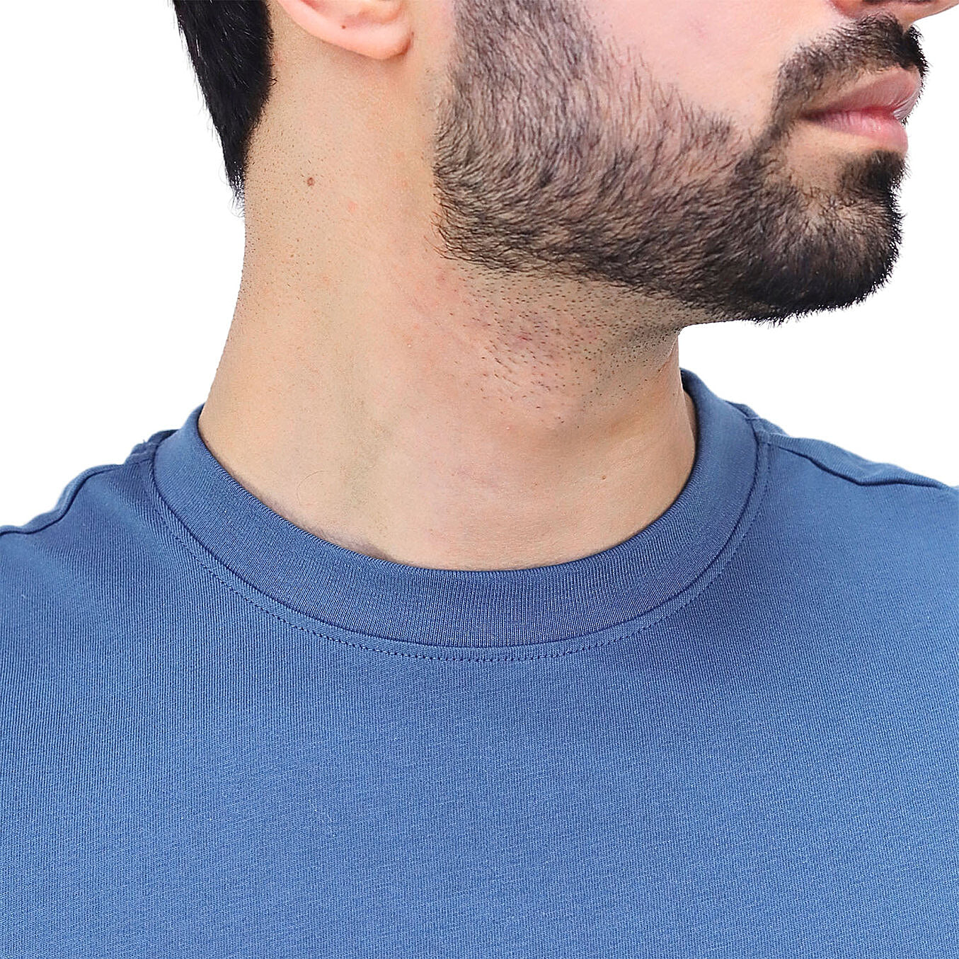 تيشيرت قطني ضيق بأكمام قصيرة ورقبة دائرية وياقة دائرية