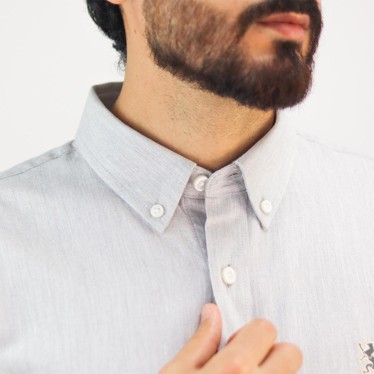 قميص قطني أكسفورد بأكمام طويلة وقصة ضيقة مطرزة، قابل للغسل