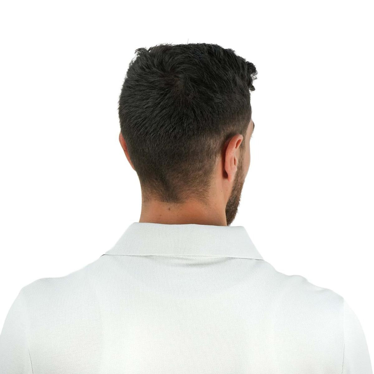 قميص بولو قطني بيكيه بياقة محبوكة مسطحة وأكمام قصيرة وقصة ضيقة مطرزة بلون سادة