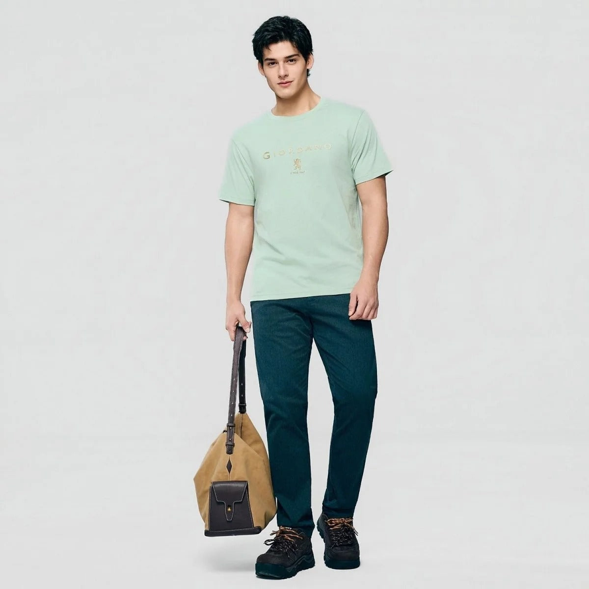 Men's Slim Cotton Crew Neck Signature Print Tee