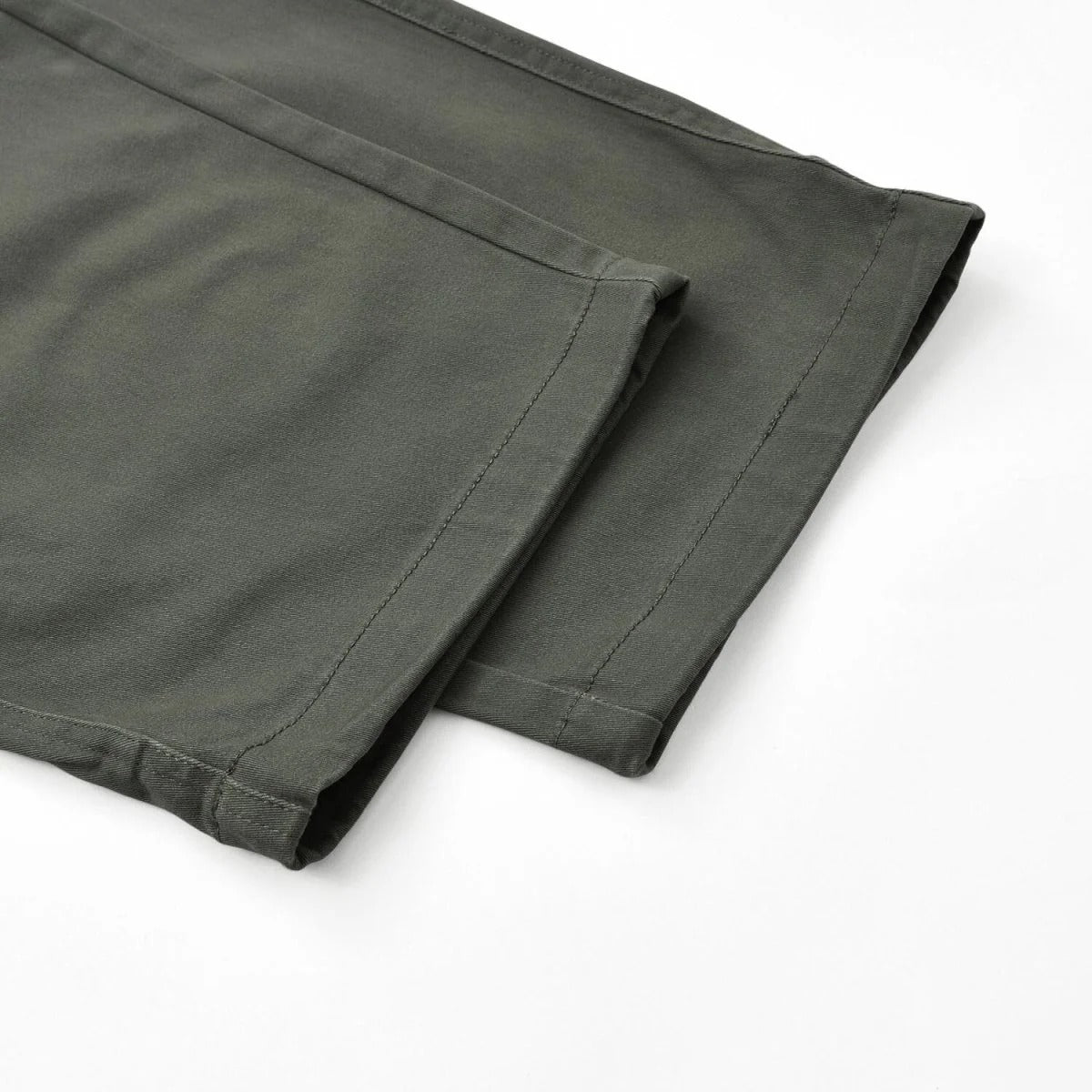 بنطلون كاكي رجالي بقصة مريحة وخصر مطاطي