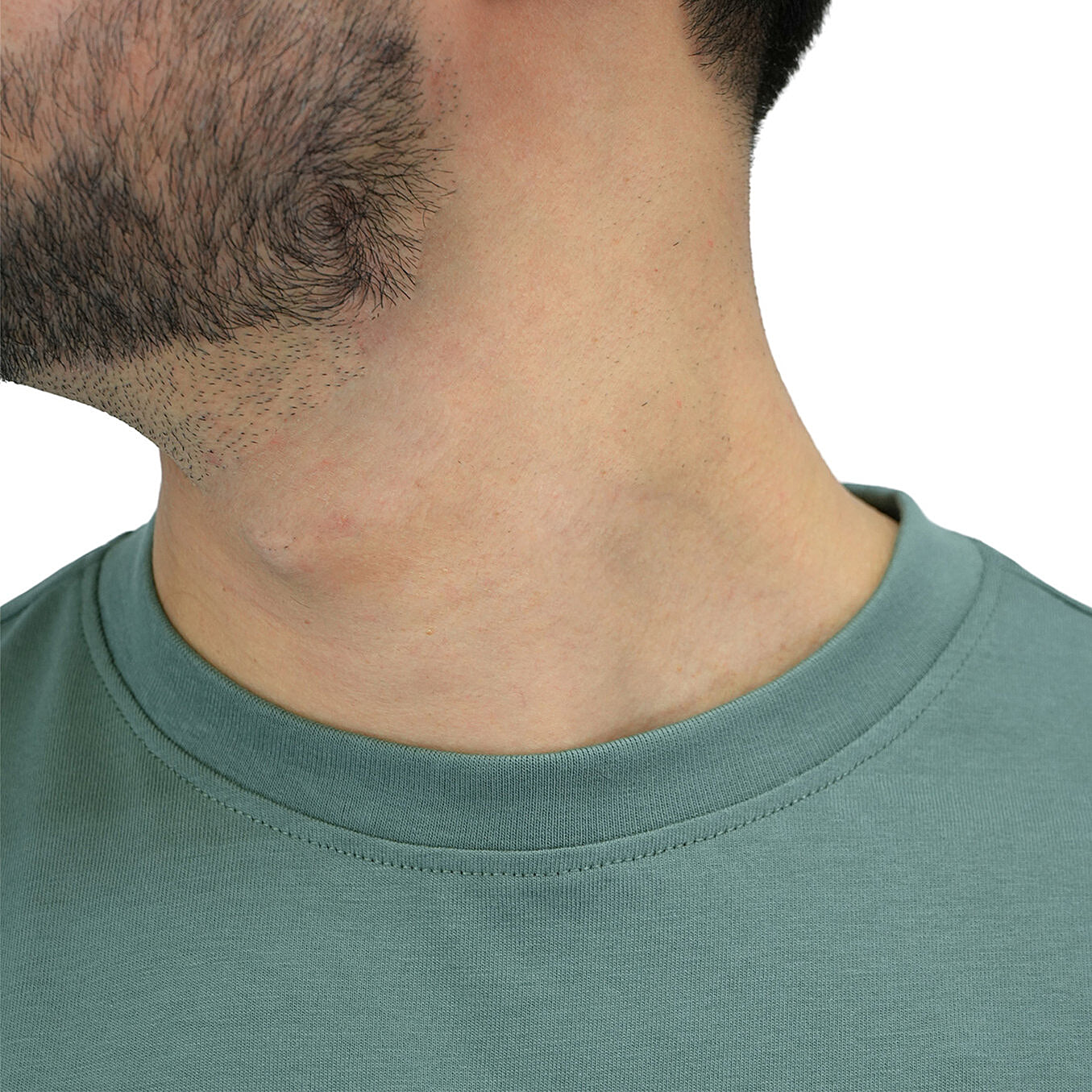 تيشيرت قطني ضيق بأكمام قصيرة ورقبة دائرية وياقة دائرية