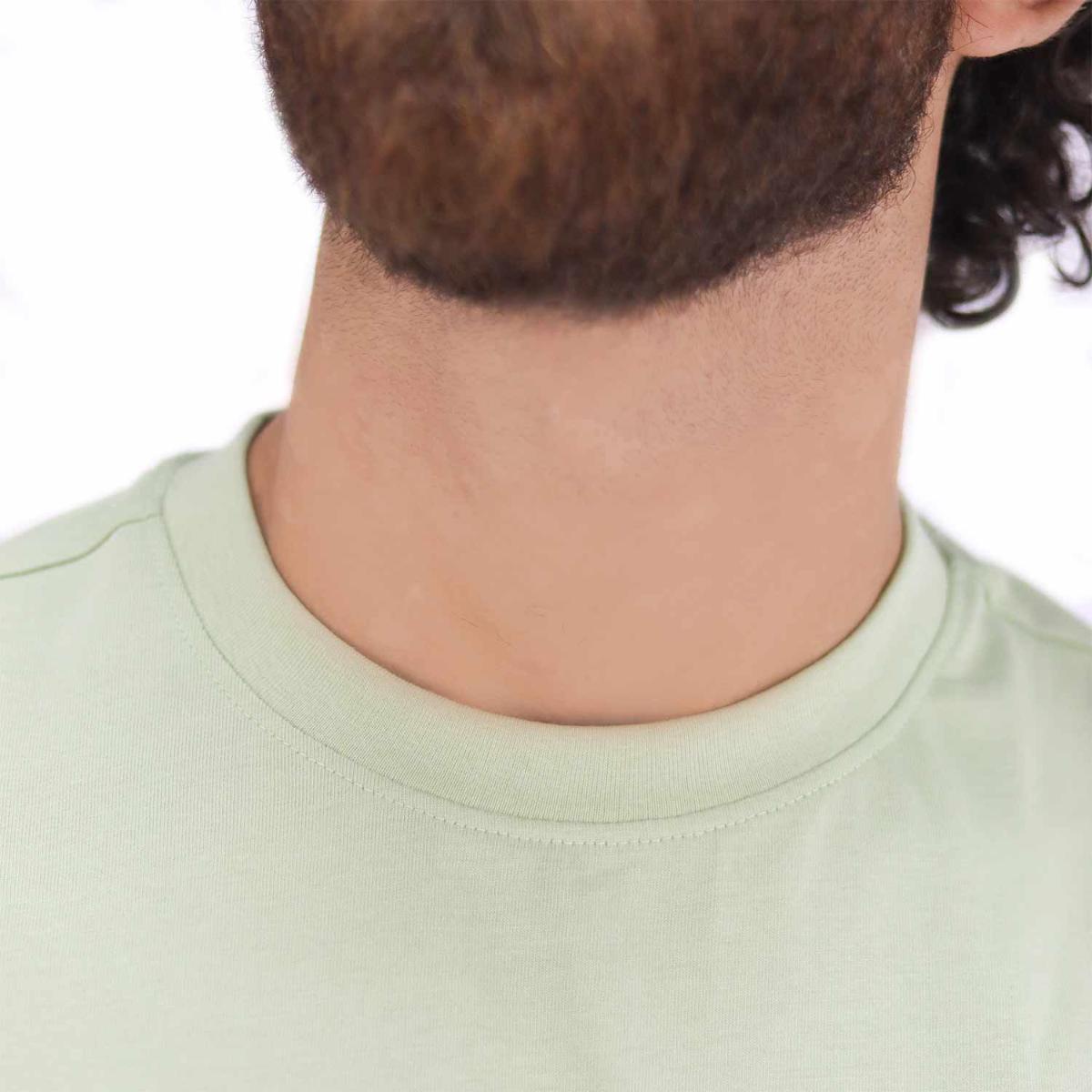 تيشيرت قطني ضيق بأكمام قصيرة ورقبة دائرية وياقة دائرية