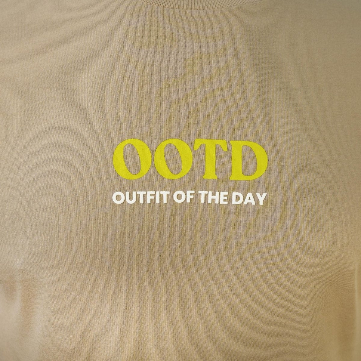 تيشيرت قطني مطبوع بأكمام قصيرة ورقبة دائرية وياقة دائرية