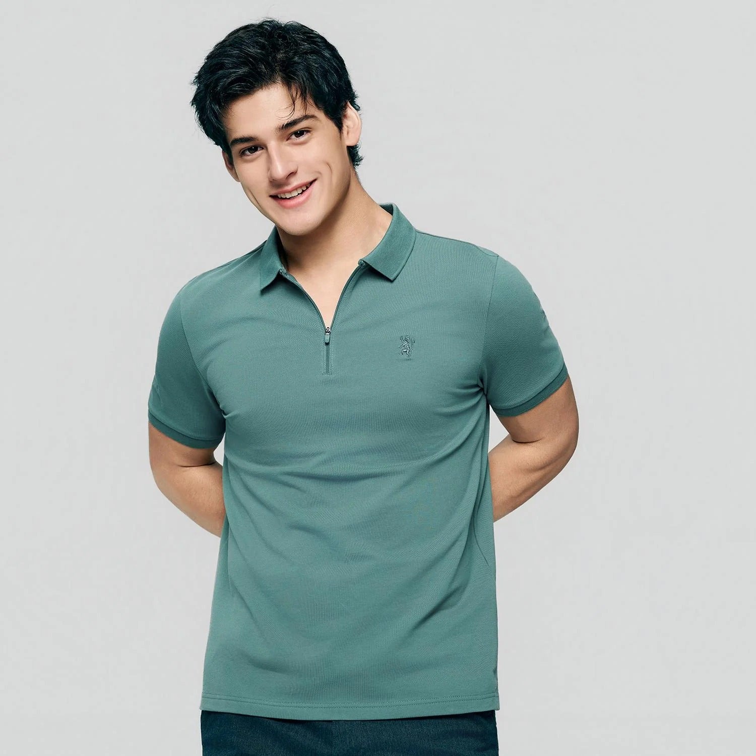 Men's Slim Fit Small Lion Zipper Polo