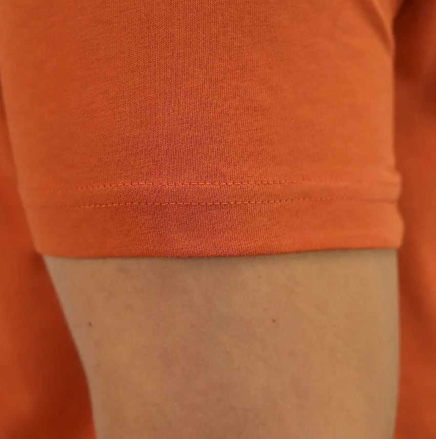 تيشيرتات قطنية قصيرة الأكمام برقبة دائرية وطبعة أنيقة (تيشيرتات مميزة)