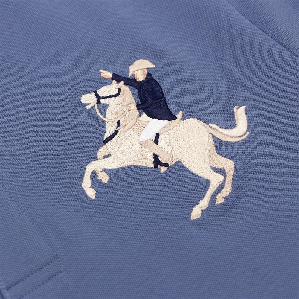 قميص بولو نابليون قصير الأكمام مطرز بتطريز رفيع، مصنوع من قماش البيكيه القطني/الليكرا، بياقة محبوكة مسطحة