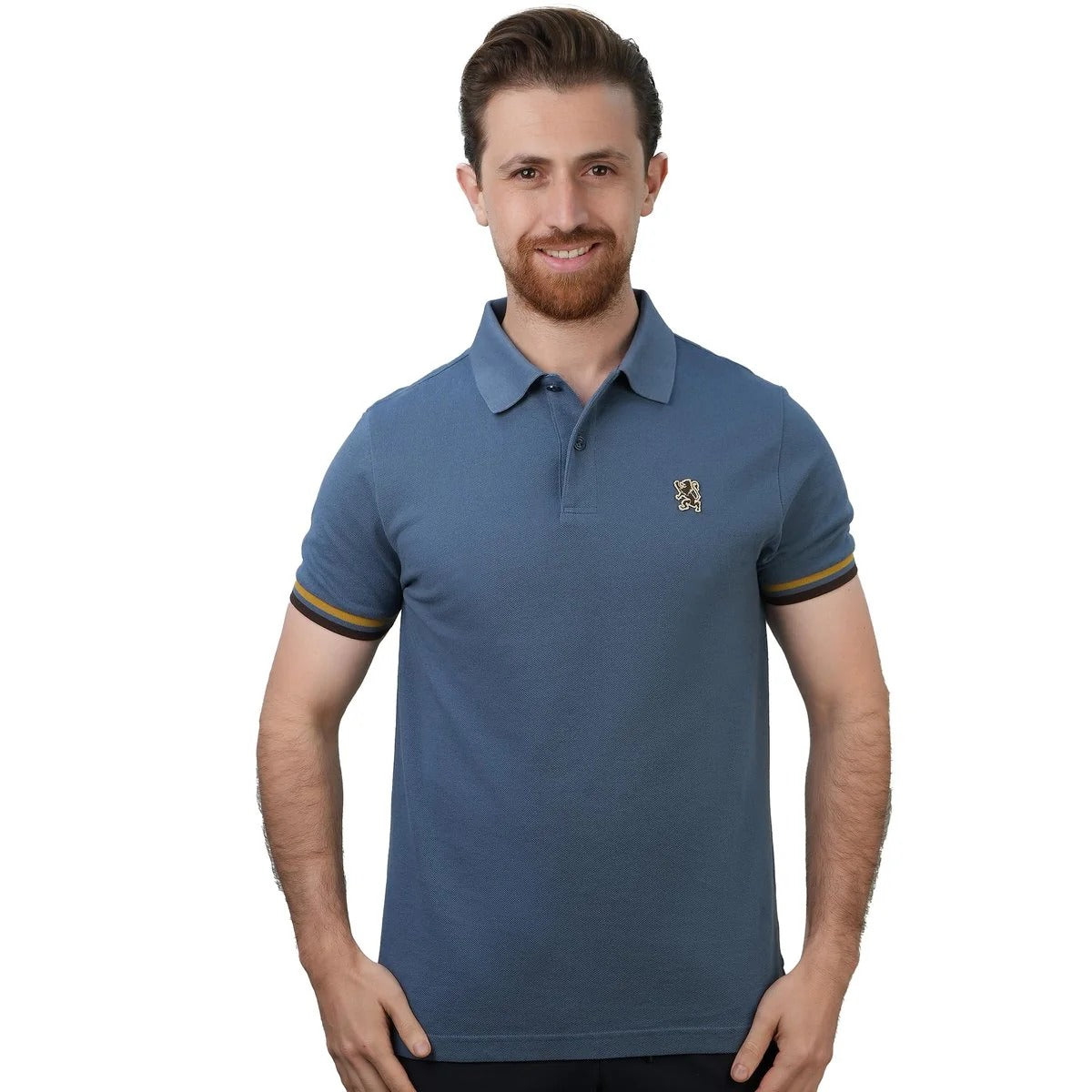 قميص بولو قطني بيكيه بياقة محبوكة مسطحة وأكمام قصيرة وقصة ضيقة مطرزة بلون سادة