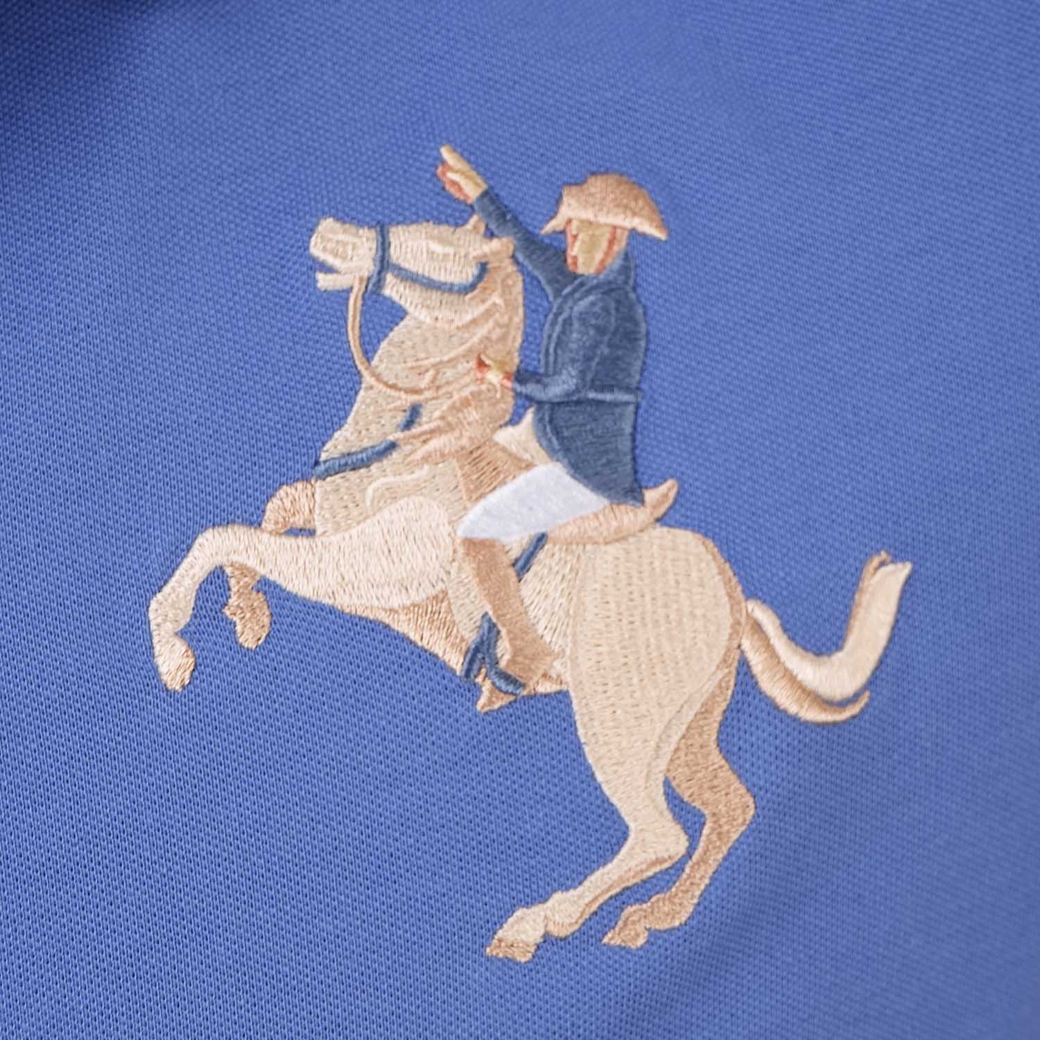 قميص بولو نابليون قصير الأكمام مطرز بتطريز رفيع، مصنوع من قماش البيكيه القطني/الليكرا، بياقة محبوكة مسطحة