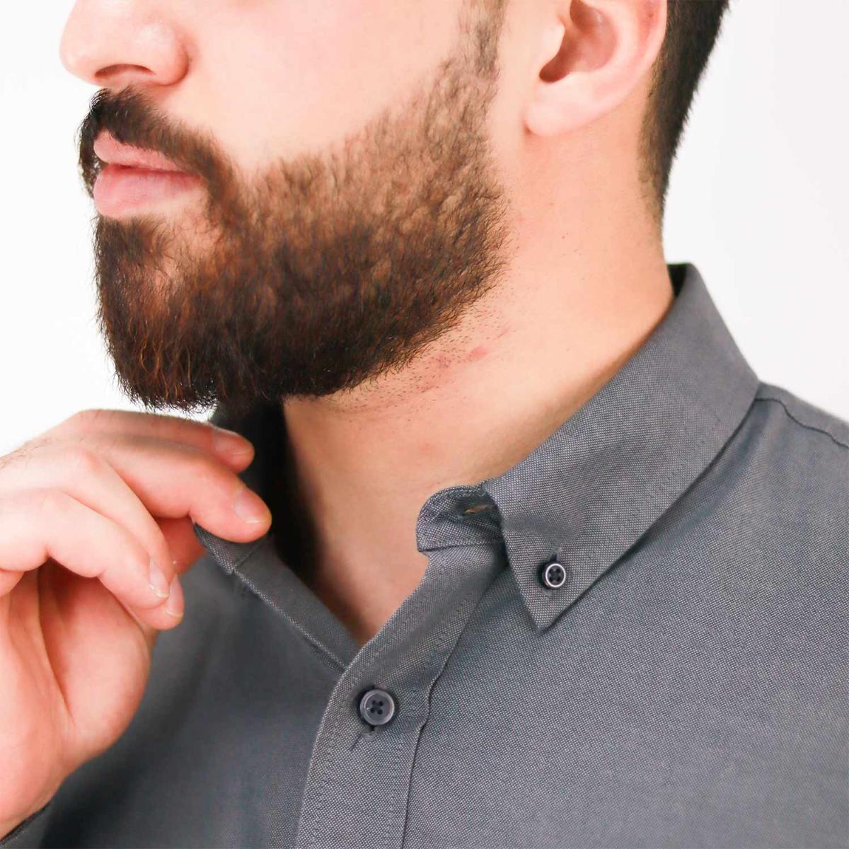 قميص قطني أكسفورد بأكمام طويلة وقصة ضيقة مطرزة، قابل للغسل