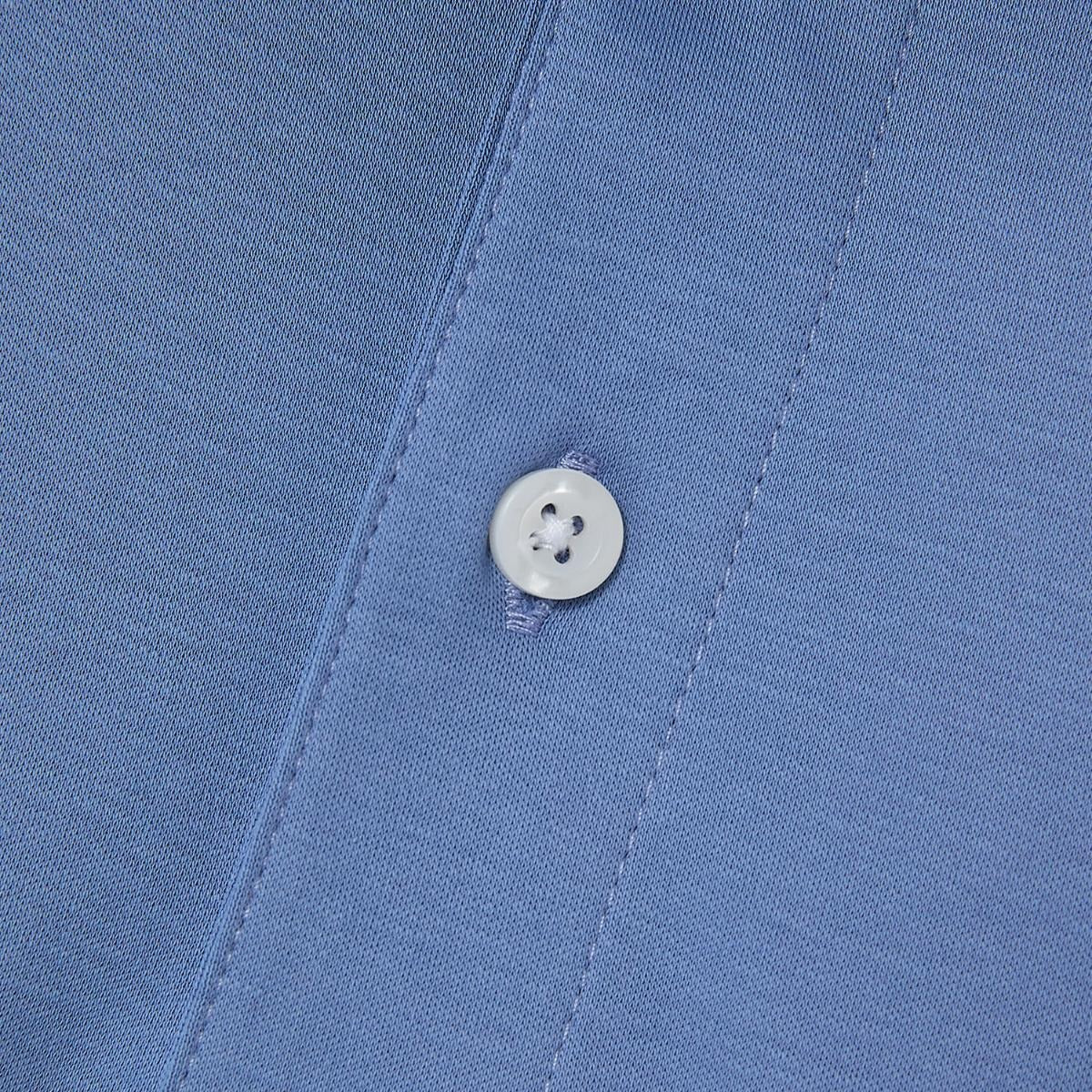 قميص بولو قطني محبوك مسطح بياقة وأكمام قصيرة وتطريز ضيق بلون سادة (ملمس سائل)