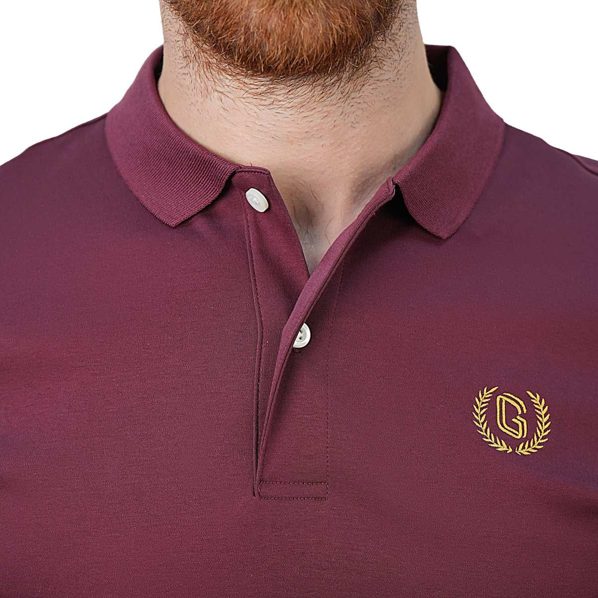 قميص بولو قطني محبوك مسطح بياقة وأكمام قصيرة وتطريز ضيق بلون سادة (ملمس سائل)