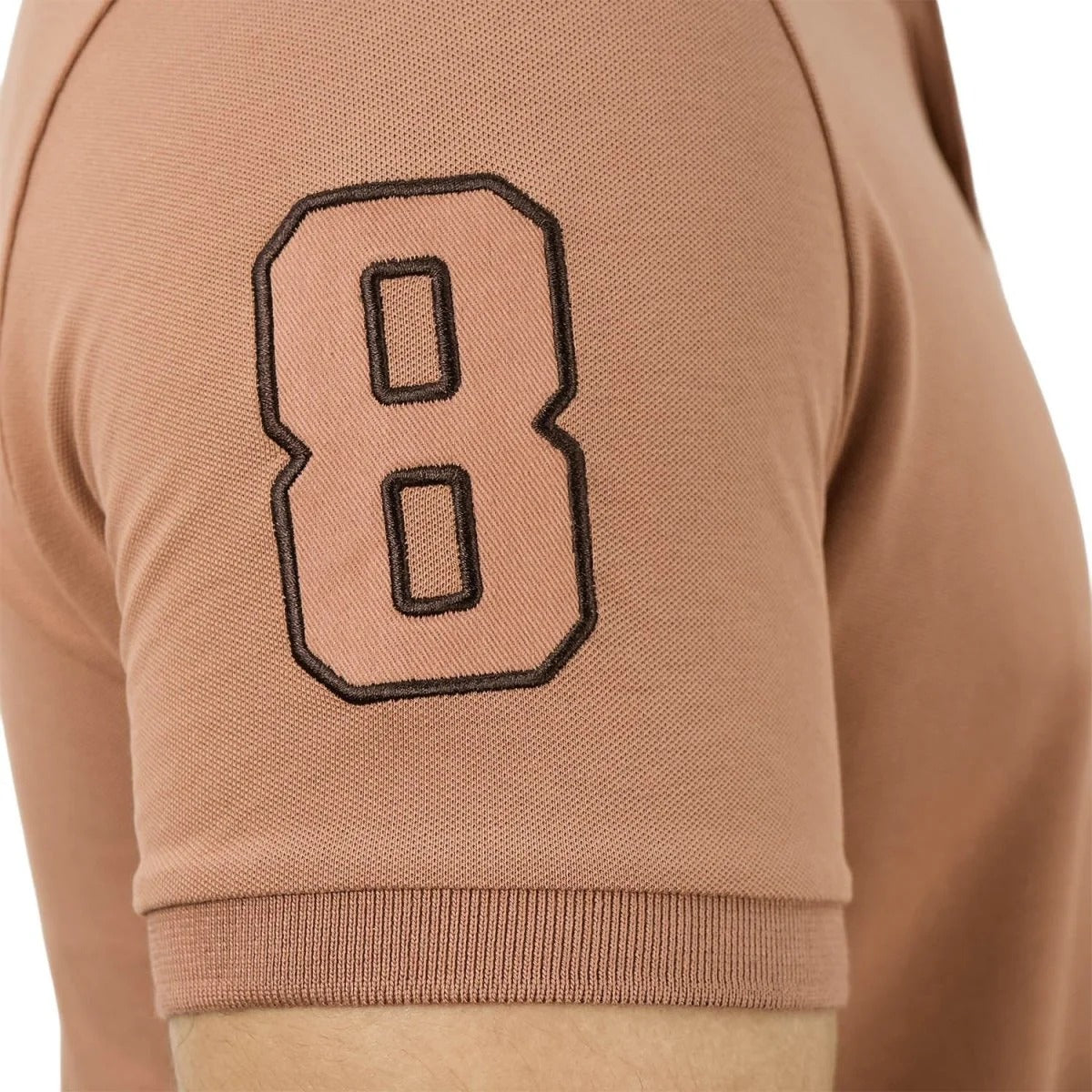 قميص بولو نابليون قصير الأكمام مطرز بتطريز رفيع، مصنوع من قماش البيكيه القطني/الليكرا، بياقة محبوكة مسطحة