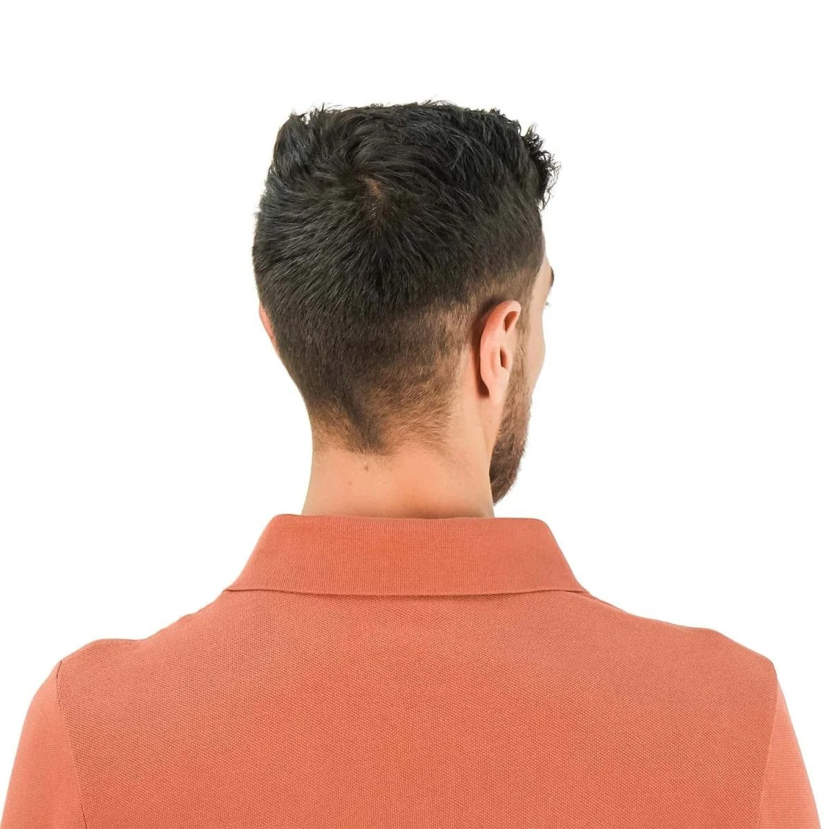 قميص بولو قطني بيكيه بياقة محبوكة مسطحة وأكمام قصيرة وقصة ضيقة مطرزة بلون سادة