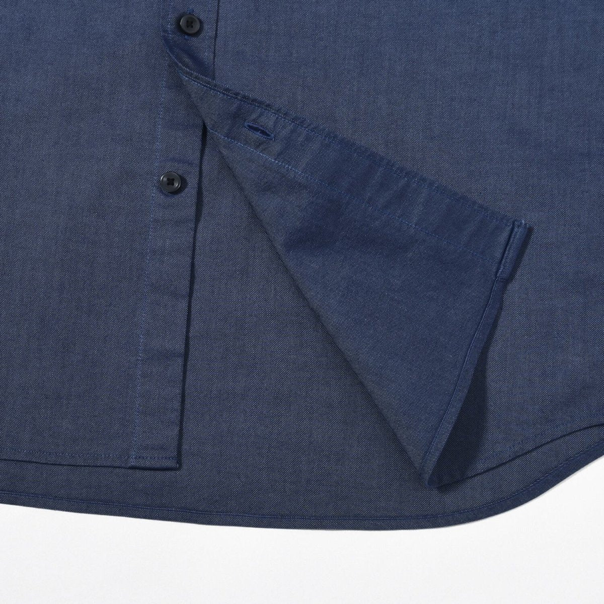 قميص أكسفورد رجالي بنقشة الأسد