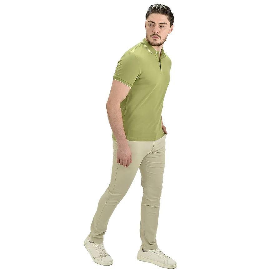 قميص بولو قطني/ليكرا بيكيه بياقة محبوكة وأكمام قصيرة وقصة ضيقة بلون موحد