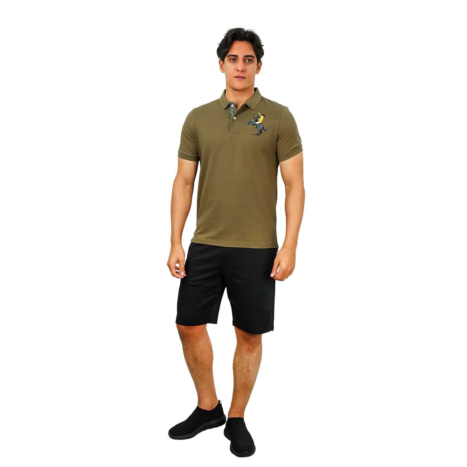 قميص بولو نابليون قصير الأكمام مطرز بتطريز رفيع، مصنوع من قماش البيكيه القطني/الليكرا، بياقة محبوكة مسطحة