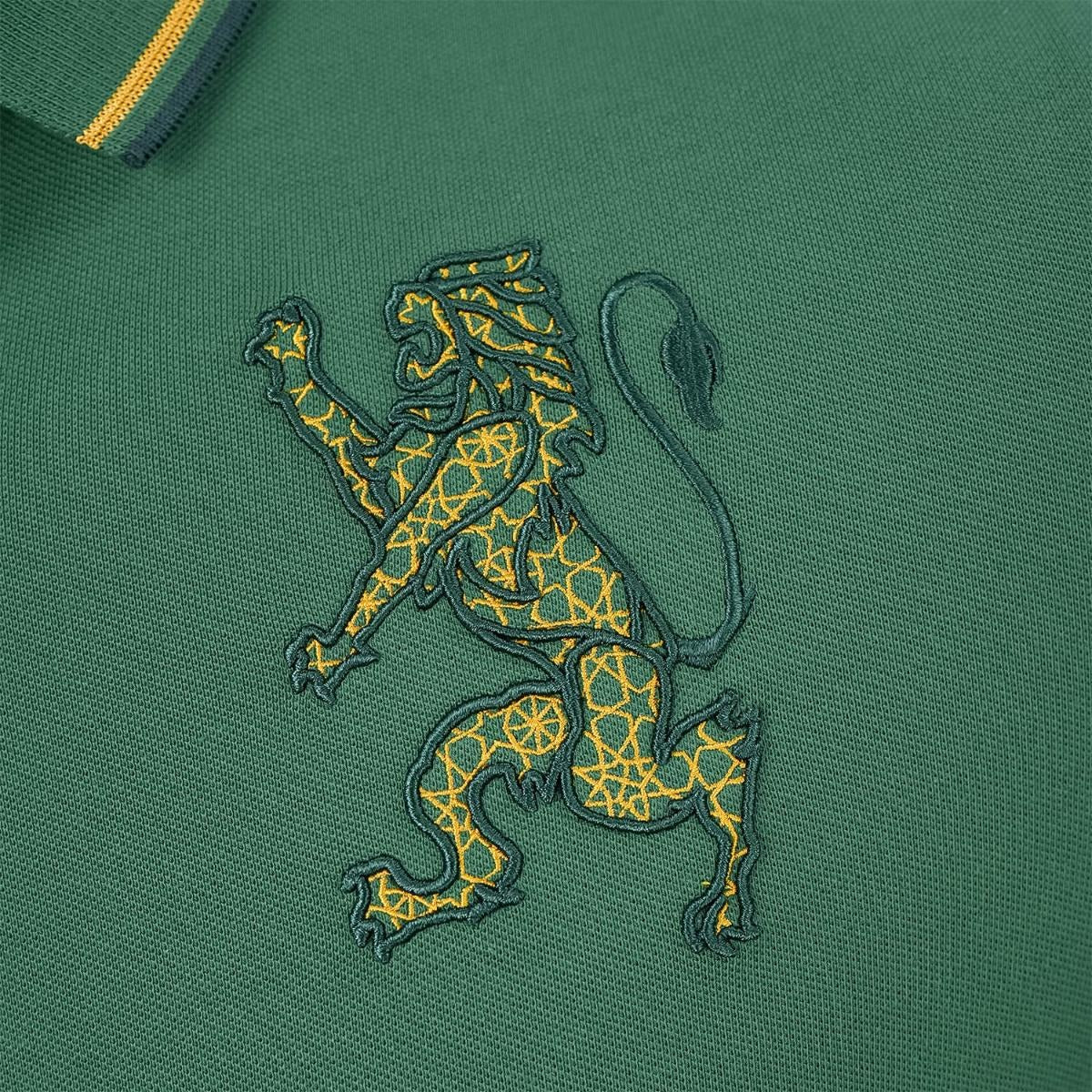 Cotton/Lycra Pique Flat Knitted Collar Short Sleeve Slim Embroidery Lion Polo