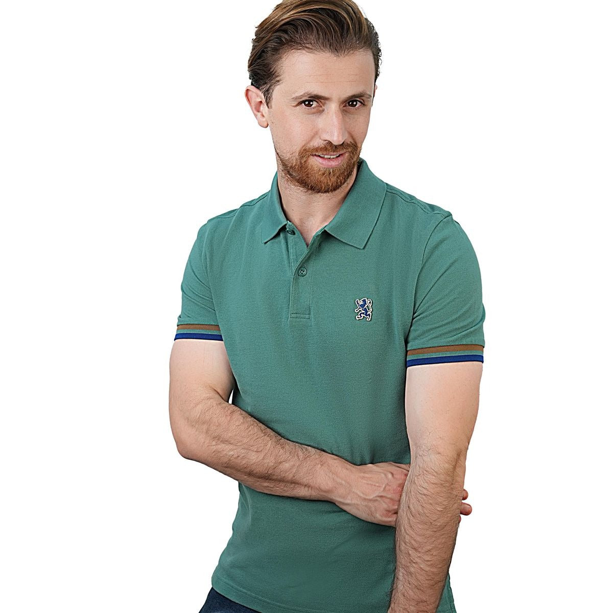 قميص بولو قطني بيكيه بياقة محبوكة مسطحة وأكمام قصيرة وقصة ضيقة مطرزة بلون سادة